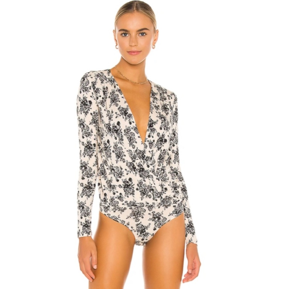 FREE PEOPLE Printed Turnt Long Sleeve Bodysuit In Ecru Combo Size XS New $78